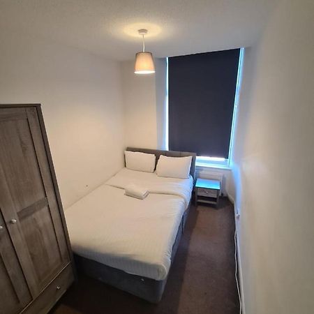 24Hr Self Check In Apartment Central Барнслі Екстер'єр фото