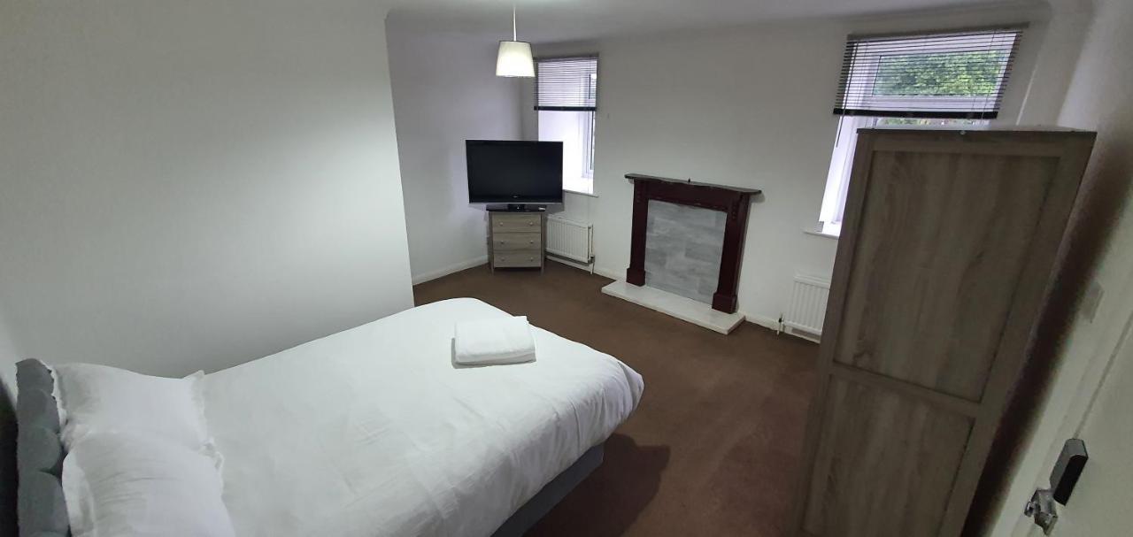 24Hr Self Check In Apartment Central Барнслі Екстер'єр фото