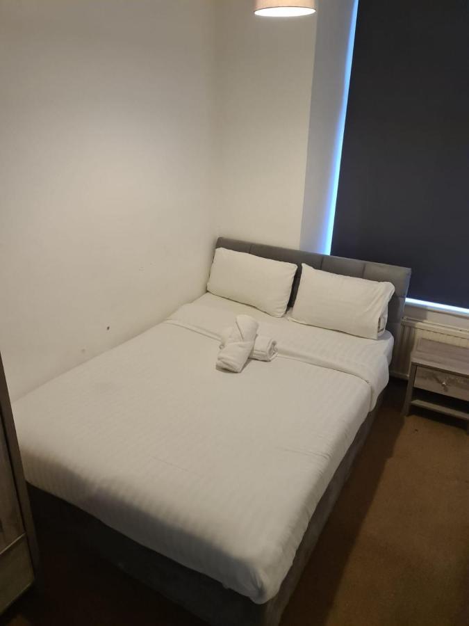 24Hr Self Check In Apartment Central Барнслі Екстер'єр фото