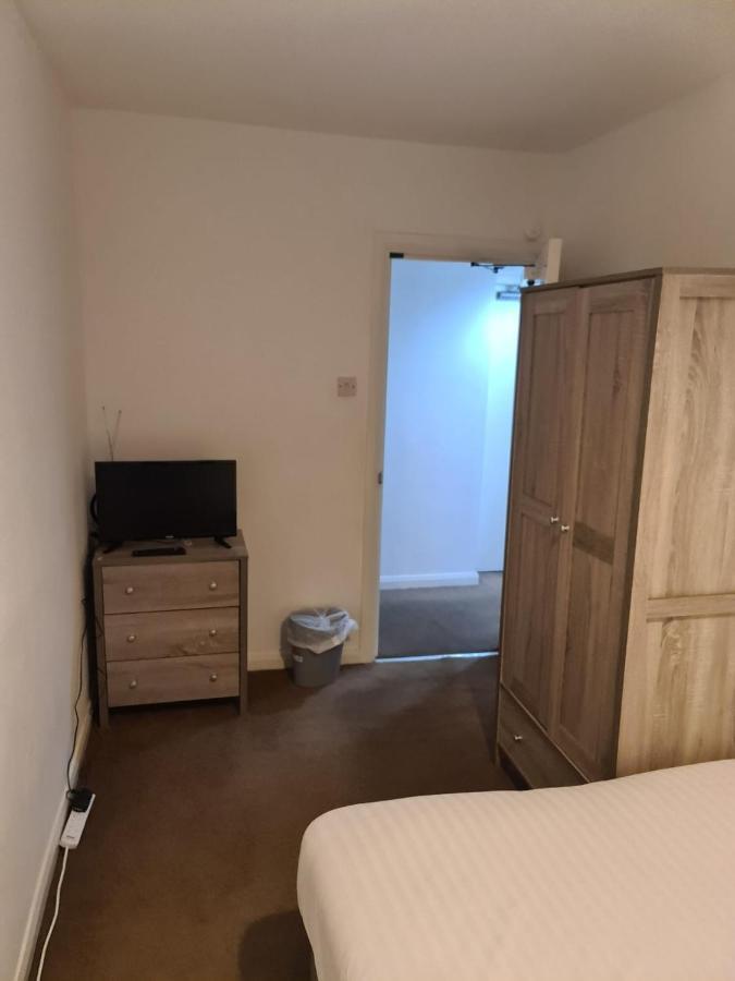 24Hr Self Check In Apartment Central Барнслі Екстер'єр фото